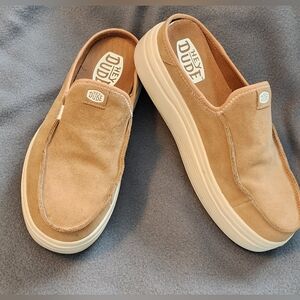 Hey Dude Light Brown Women's Austin Lift Platform - Tan Suede